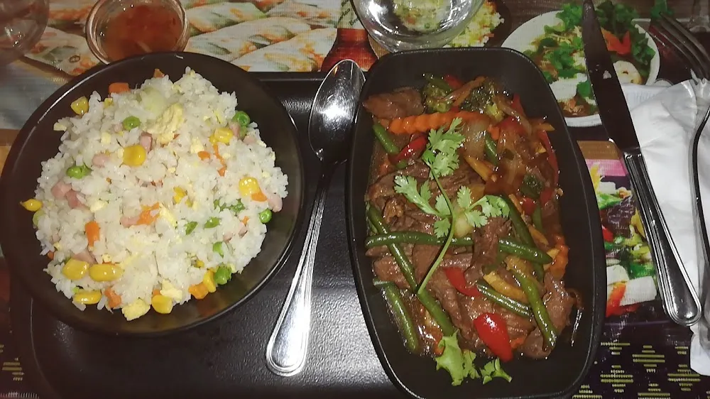 Wok Bieuf Sauce Gingembre Et Oignons